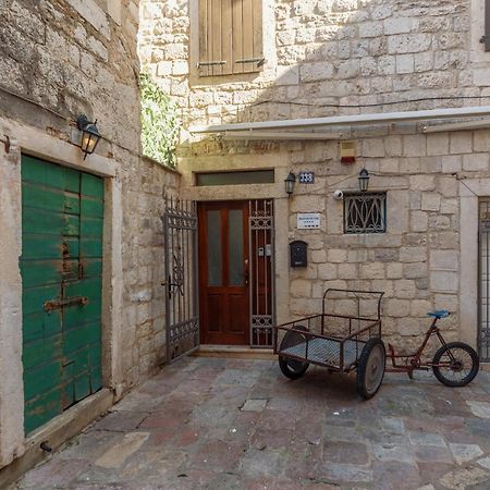 Old Town St Tryphon Apartment Котор Екстериор снимка
