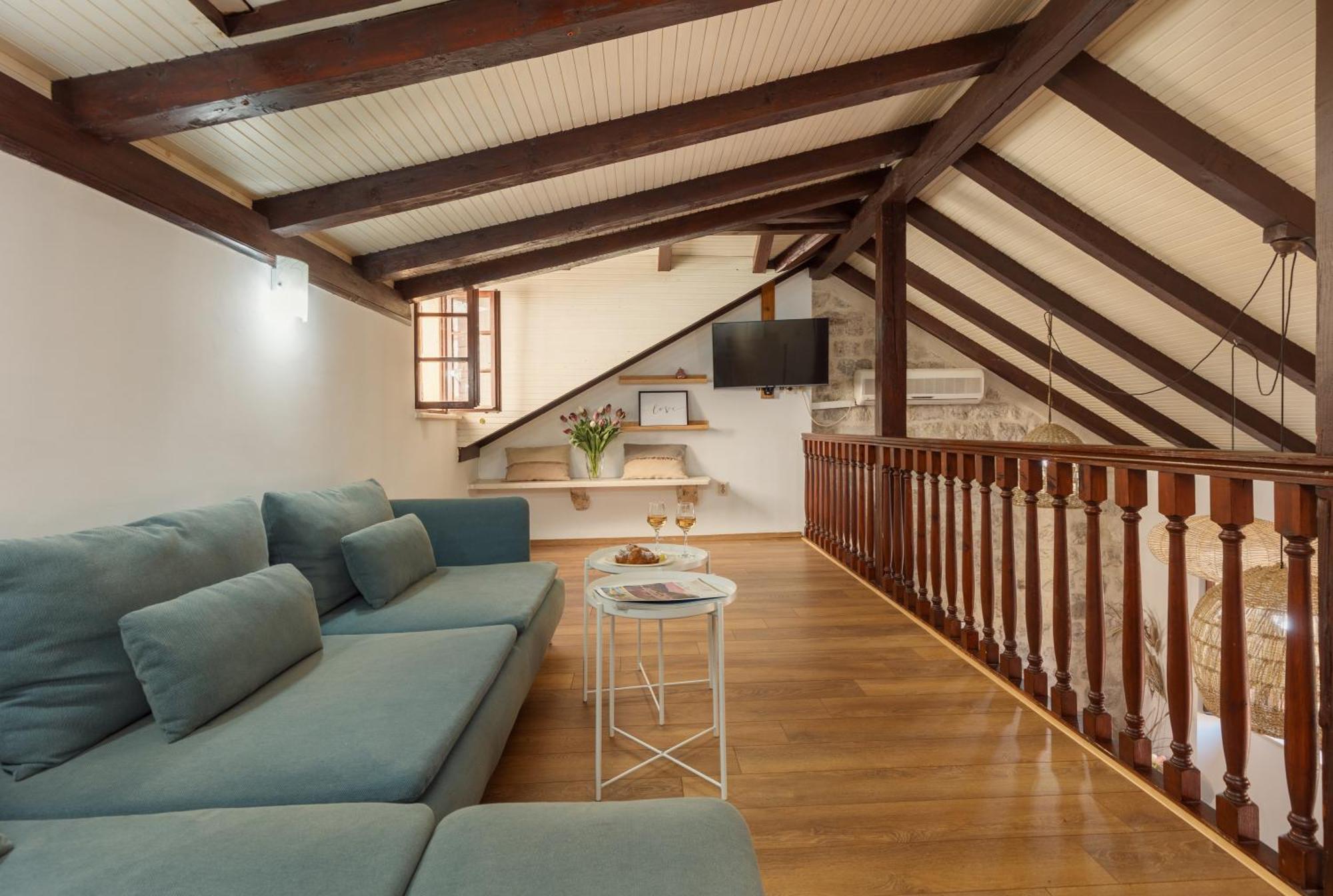 Old Town St Tryphon Apartment Котор Екстериор снимка