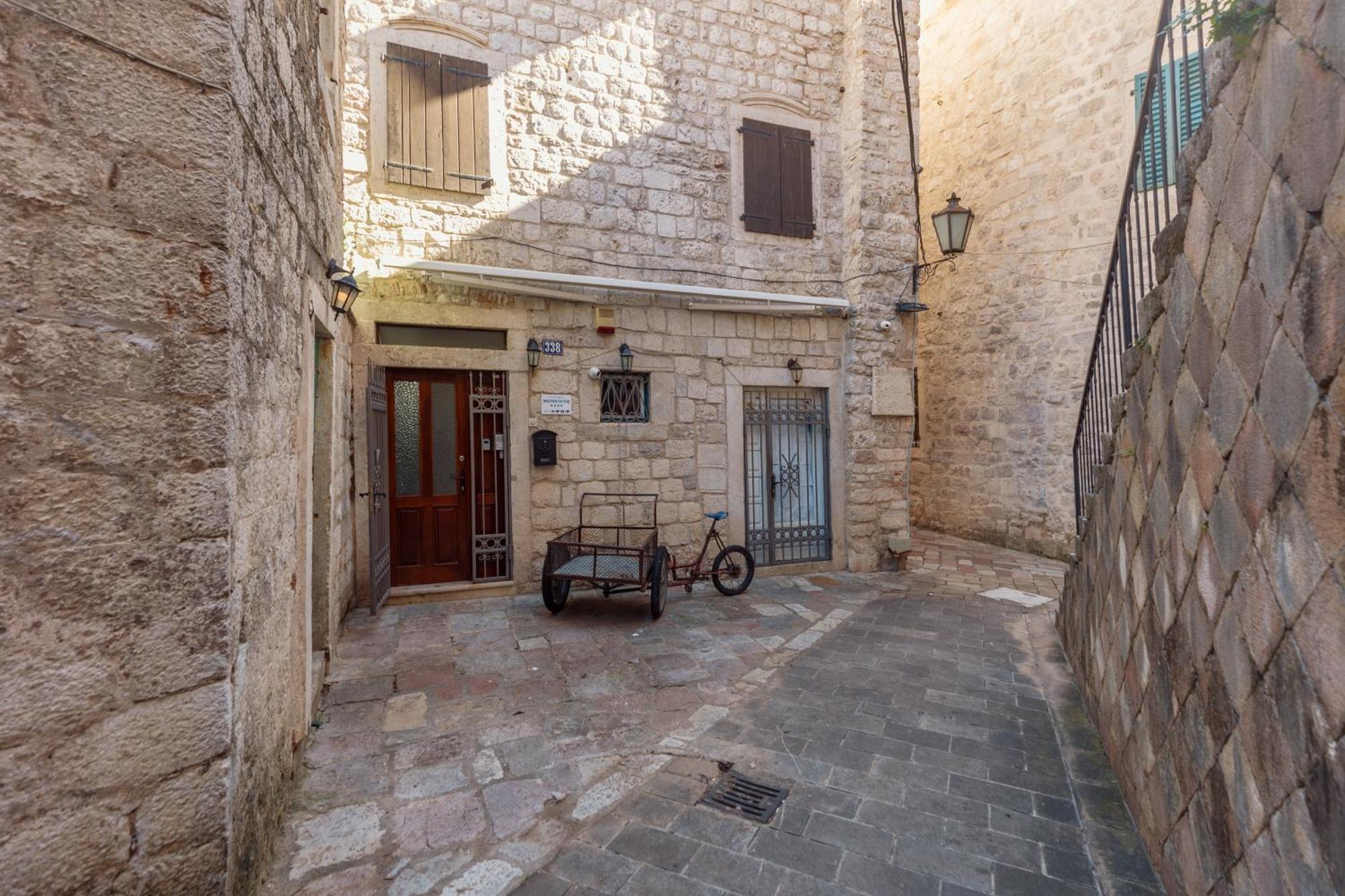 Old Town St Tryphon Apartment Котор Екстериор снимка